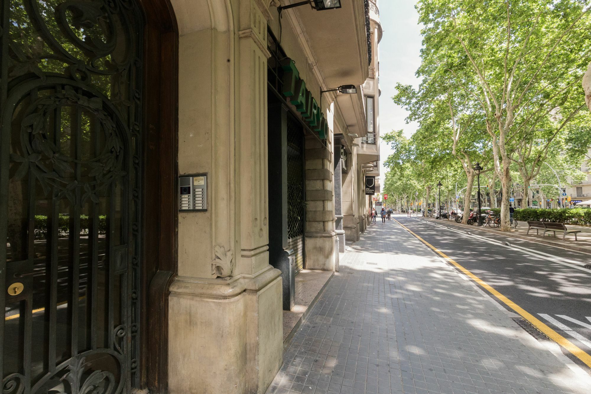 Montaber Apartment - Gran Via - Rocafort Barcelona Kültér fotó
